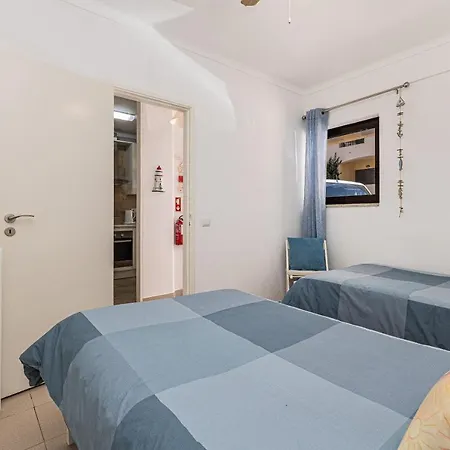 Yangmar By Alzira * Albufeira