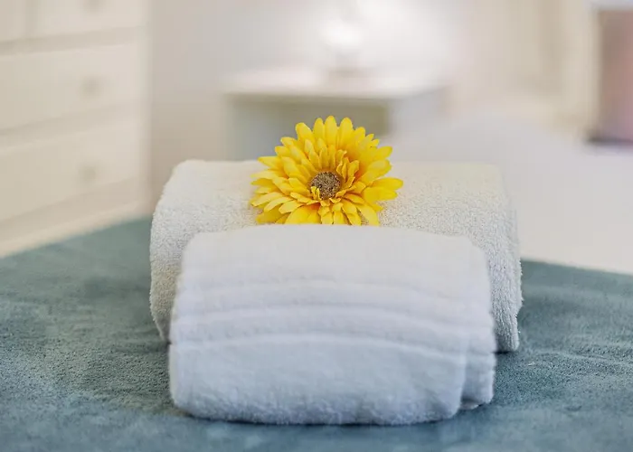 Yangmar By Alzira Apartman *